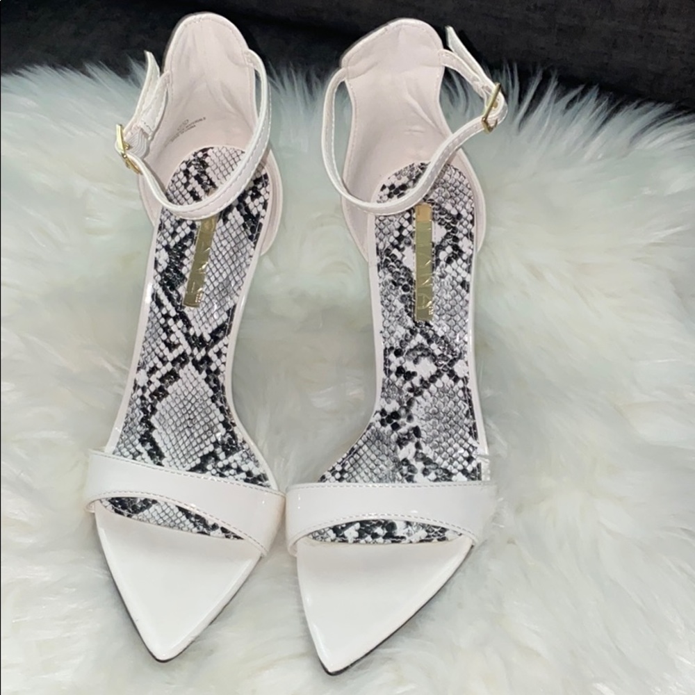 White Pointy Toe Sandals